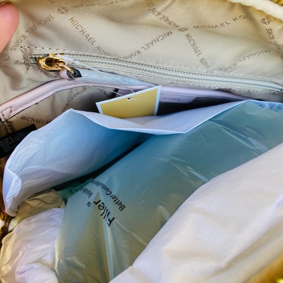 NWT Michael Kors quilted Backpack - Picture 6 of 9